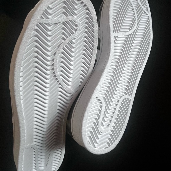 Adidas Women's Clear and White Superstar Sneakers Women9.5 Men8 - Picture 2 of 11